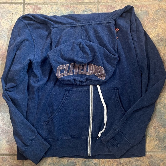 [cleveland cavaliers] large zip up vintage hoodie - Picture 3 of 5